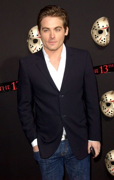 Kevin Zegers<br>