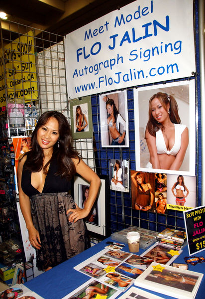 flo jalin picture 1 wonder con day 1 how to read your star chart