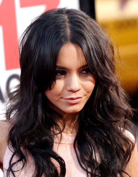 Vanessa Hudgens in "17 Again" Los Angeles Premiere - Arrivals