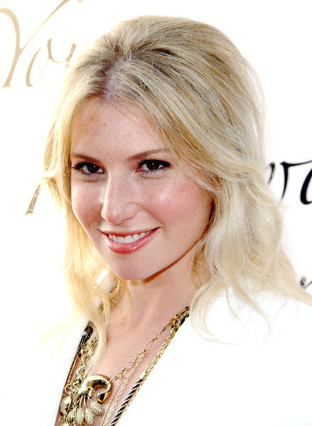 Ari Graynor<br>Hollywood Life's 11th Annual Young Hollywood Awards - Arrivals