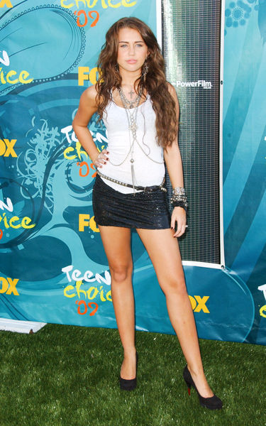 Miley Cyrus<br>2009 Teen Choice Awards - Arrivals