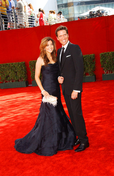Alyson Hannigan, Alexis Denisof<br>The 61st Annual Primetime Emmy Awards - Arrivals