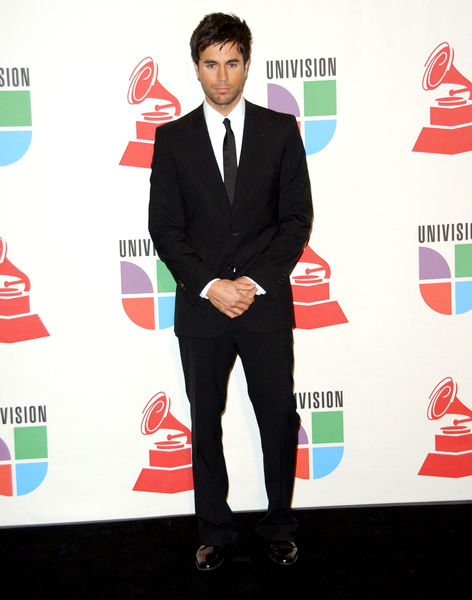 Enrique Iglesias<br>The 10th Annual Latin GRAMMY Awards - Press Room