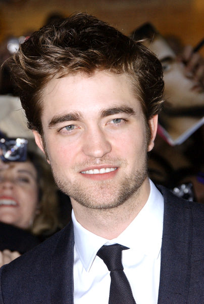 Robert Pattinson<br>