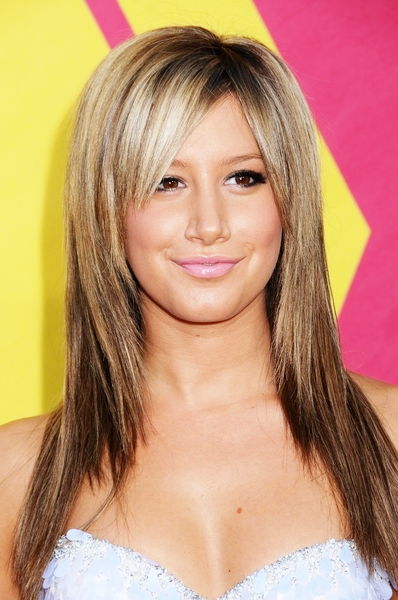 Ashley Tisdale<br>2008 MTV Video Music Awards - Arrivals