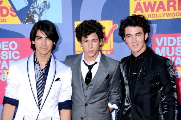 Jonas Brothers<br>2008 MTV Video Music Awards - Arrivals