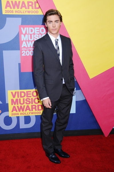 Zac Efron<br>2008 MTV Video Music Awards - Arrivals