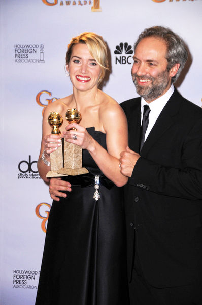 Kate Winslet, Sam Mendes<br>66th Annual Golden Globes - Press Room
