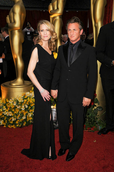 Sean Penn, Robin Wright Penn<br>81st Annual Academy Awards - Arrivals