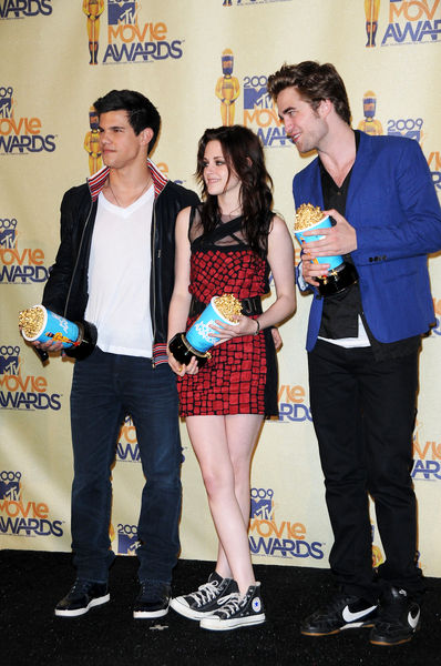 Taylor Lautner, Kristen