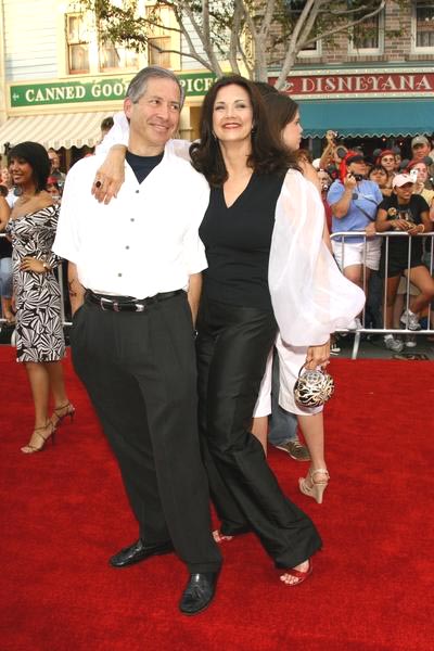 Lynda Carter<br>Pirates Of The Caribbean: Dead Man's Chest World Premiere - Arrivals