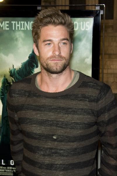  Celebrity  on Scott Speedman Picture 2    Cloverfield  Los Angeles Premiere