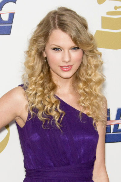 Taylor Swift<br>The Grammy Nominations Concert Live