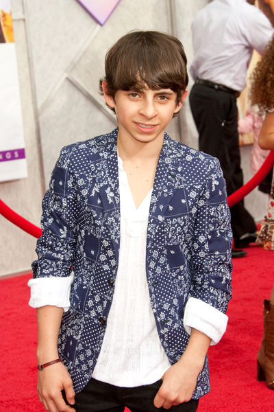 Moises Arias - Wallpaper Actress