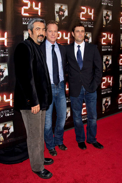 Kiefer Sutherland, Carlos Bernard, John Cassar<br>