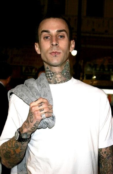 travis barker died