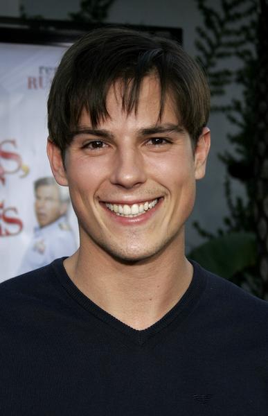 Sean Faris<br>Yours, Mine and Ours World Premiere - Arrivals