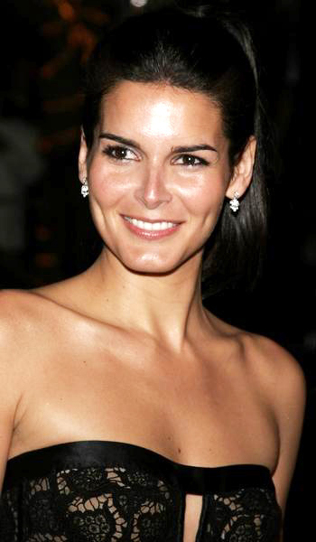 Angie Harmon<br>Fun With Dick and Jane Los Angeles Premiere