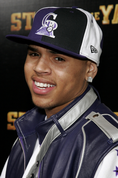 chris brown kiss kiss video account