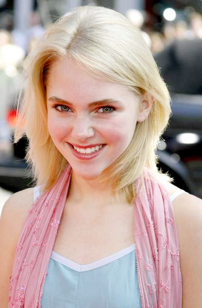 annasophia robb 16. AnnaSophia Robb played Leslie