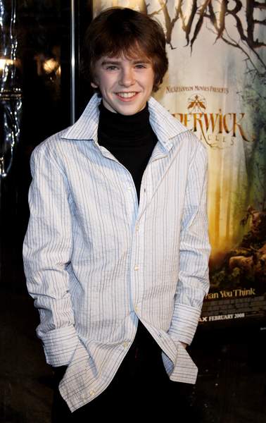 Freddie Highmore<br>