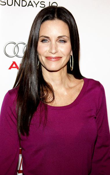 courteney cox scrubs