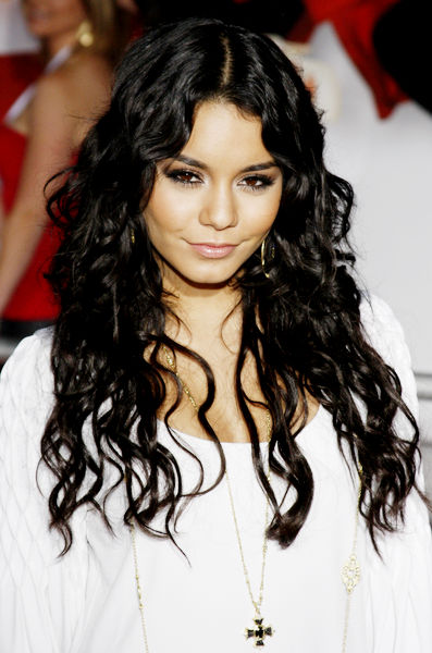 Vanessa Hudgens Talks Zac Efron's Kissing Skills and Favorite Breakfast