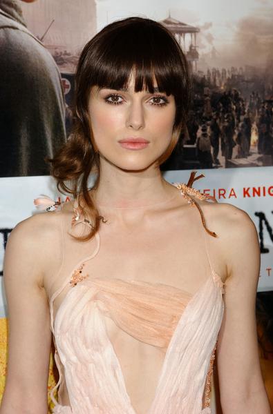 Keira Knightley's iconic "Atonement" dress is being auctioned off for 