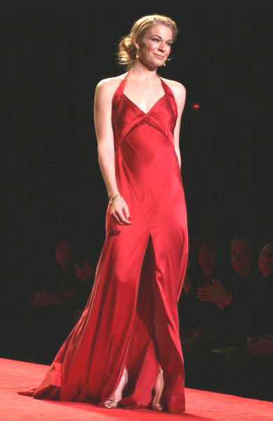 LeAnn Rimes<br>Olympus Fashion Week Fall 2006 - Heart Truth Red Dress Collection Show
