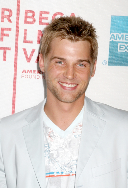 Mike Vogel<br>Fifth Annual Tribeca Film Festival - Poseidon Premiere