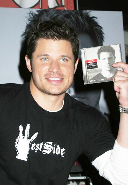 Nick Lachey<br>Nick Lachey Signs Copies of His New CD What's Left of Me