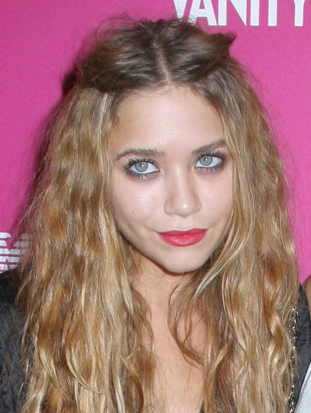 Mary-Kate Olsen<br>Free Arts NYC's 7th Annual Art and Photography Benefit Auction