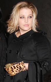 Lisa Marie Presley<br>The Lunchbox Auction Benefiting Food Bank for NYC and the Lunchbox Fund - December 6, 2007