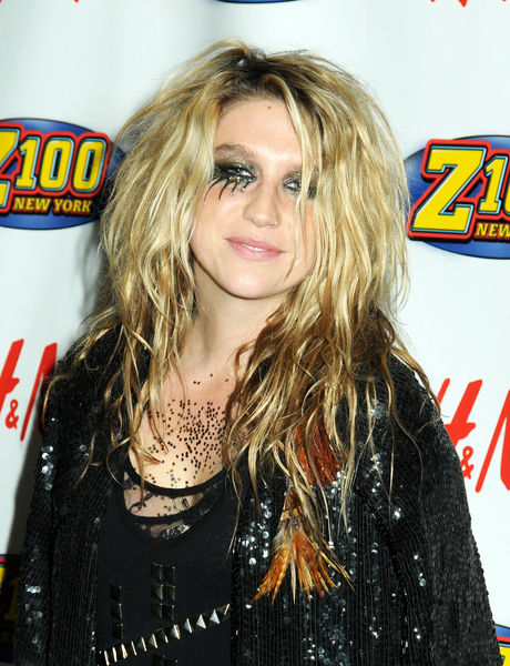 kesha kissing katy perry. in Katy Perry#39;s quot;I Kissed