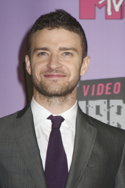 justin timberlake tattoos back. Justin Timberlake Gives Back