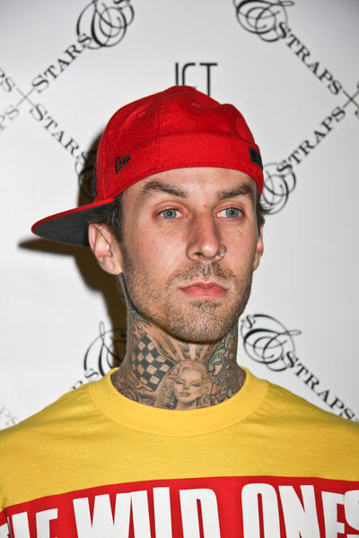 travis barker injury