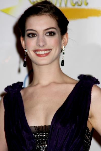Anne Hathaway<br>2008 ShoWest - Final Night Banquet And Awards Ceremony