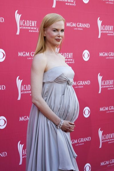 Pregnant Nicole Kidman Hired Renowned Photographer to Snap 