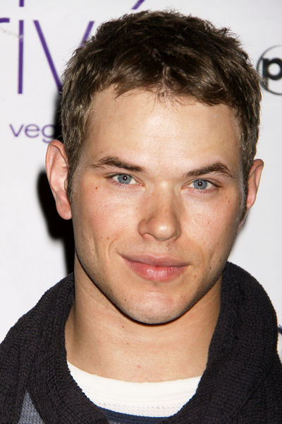 Kellan Lutz<br>Kellan Lutz Celebrates His 24th Birthday at PRIVE Las Vegas on March 13, 2009