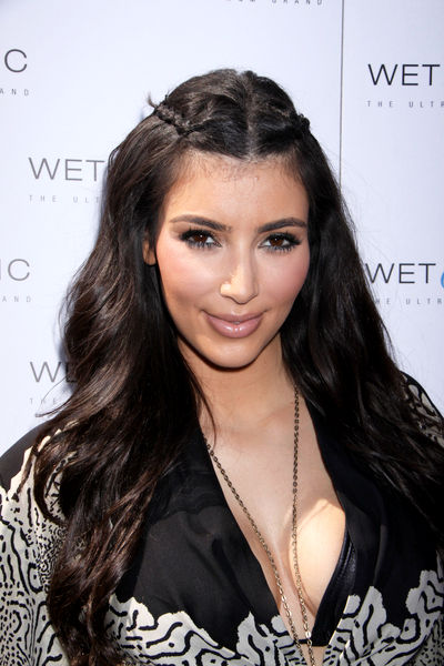 kim kardashian naked butt
