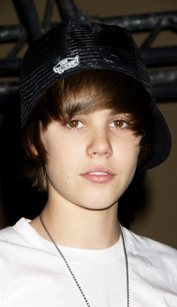 pictures of justin bieber 2009. Justin Bieber Picture #18