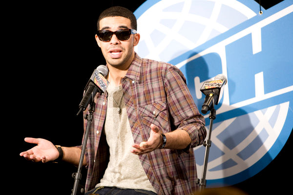 Drake<br>2009 MuchMusic Video Awards - Press Room