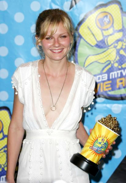 Kirsten Dunst<br>2003 MTV Movie Awards - Press Room