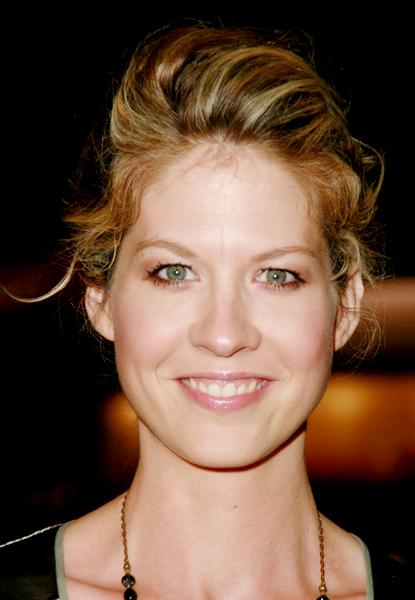 Jenna Elfman<br>Shooter Los Angeles Premiere