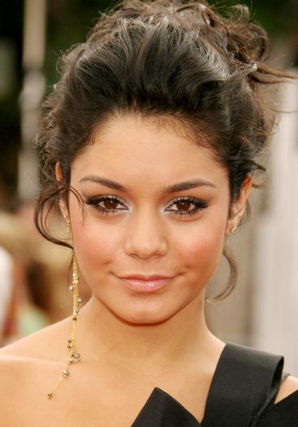 vanessa hudgens close up
