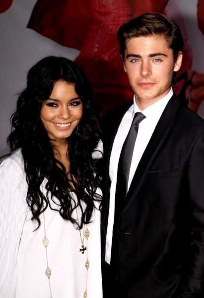 zac efron and vanessa hudgens at beach. Zac Efron