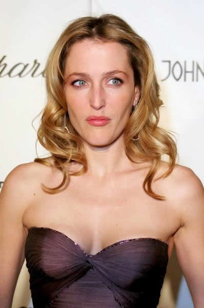 gillian anderson pregnancy