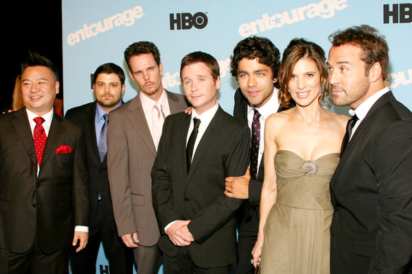 Rex Lee, Jerry Ferrara, Kevin Dillon, Kevin Connolly, Adrian Grenier, Perrey Reeves, Jeremy Piven<br>