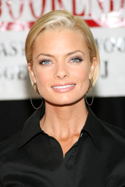 Jaime Pressly<br>Jaime Pressly Signs Copies of Her Book 