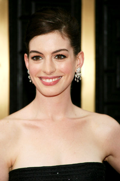 Anne Hathaway<br>63rd Annual Tony Awards - Arrivals